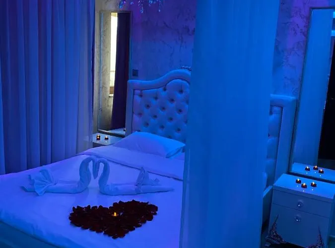 Seasons-top Of The 公寓