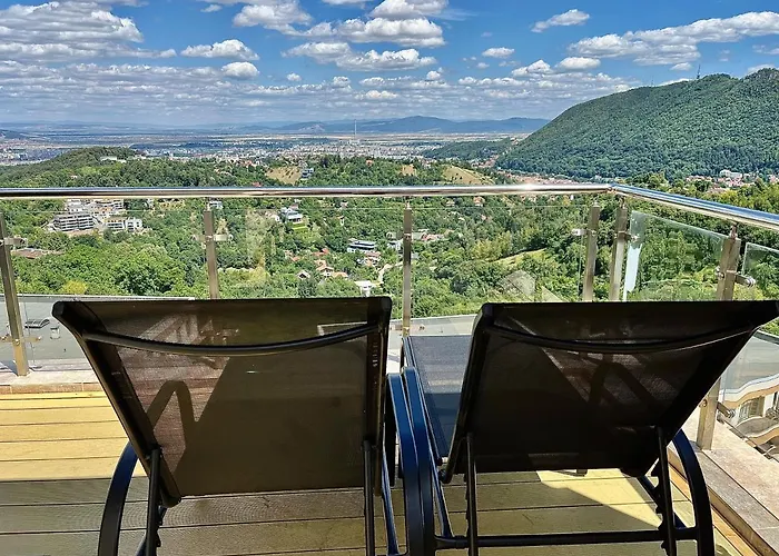 Seasons-top Of The * Braşov