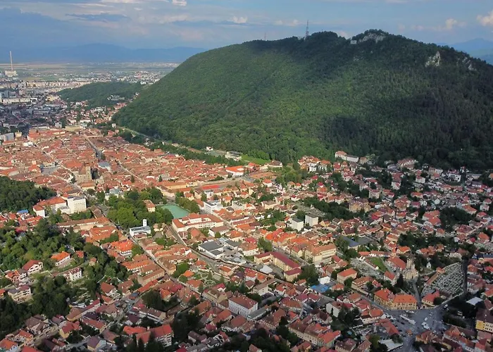 Seasons-top Of The Braşov