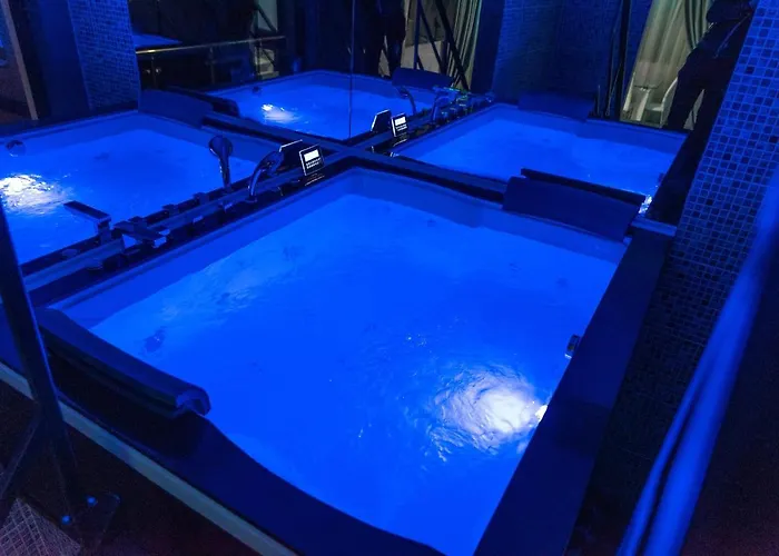 Seasons-top Of The Daire Braşov